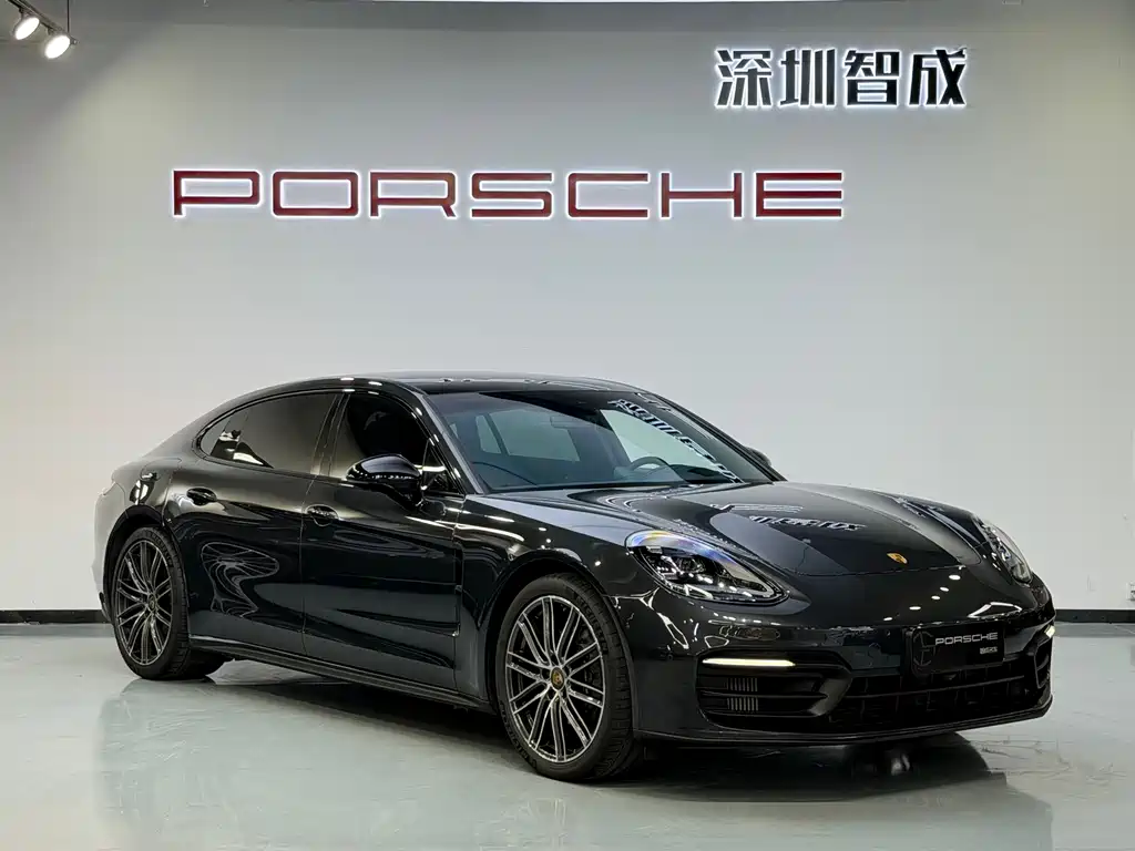 Porsche Panamera 2023
