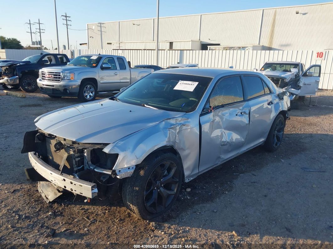 Chrysler 300 2023