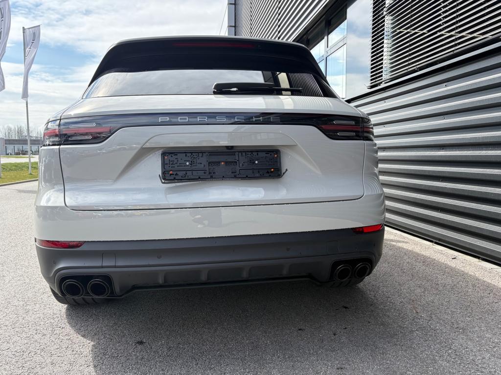 Porsche Cayenne 2022