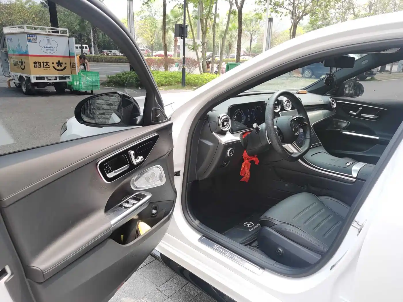 Mercedes-Benz C-Класс 2024