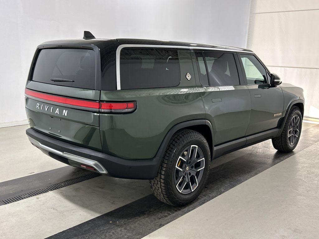 Rivian R1S 2024