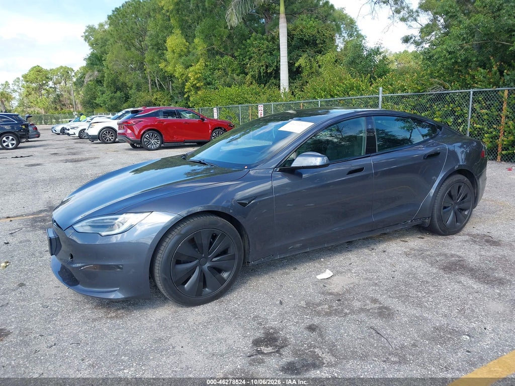 Tesla Model S 2021