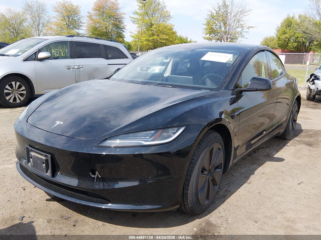 Tesla Model 3 2024