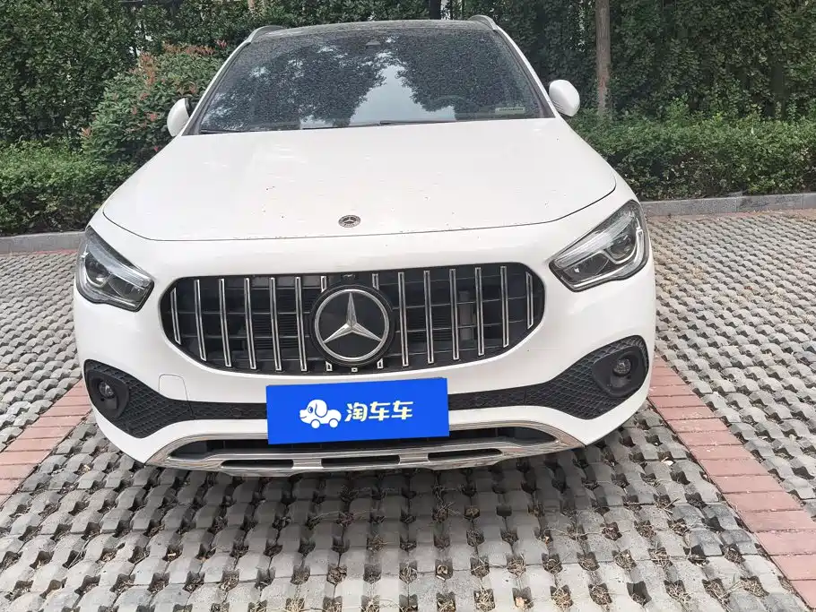 Mercedes-Benz GLA 2023