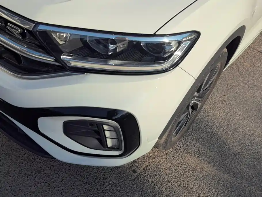 Volkswagen T-Roc 2024