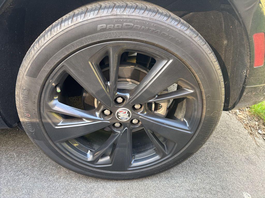 Buick Envision 2023