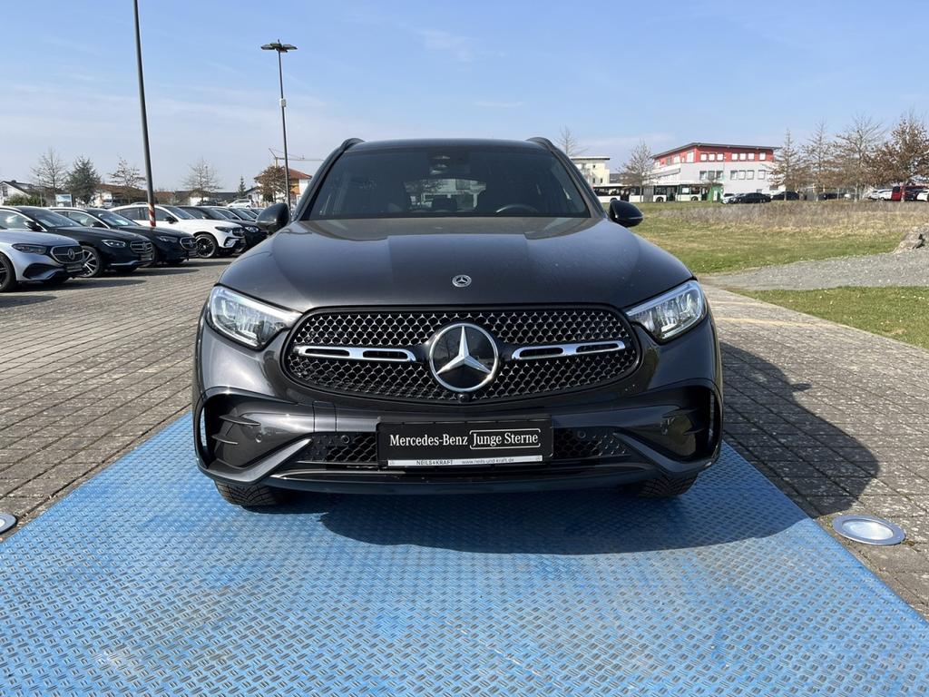 Mercedes-Benz GLC 300 2023