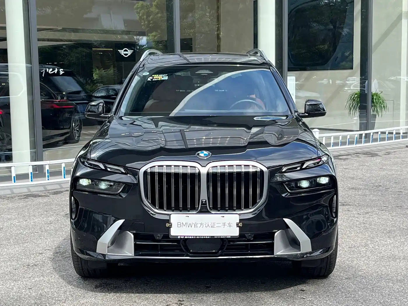 BMW X7 2025