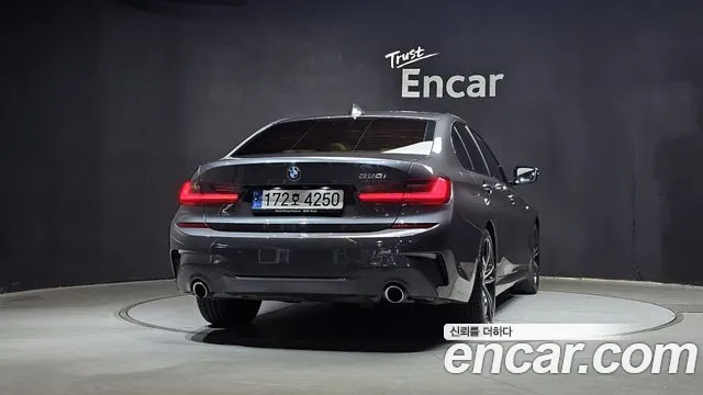 BMW 3 серии 2022