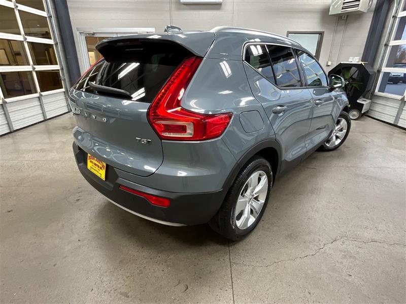 Volvo XC40 2021