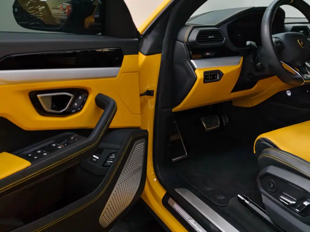 Lamborghini Urus 2022