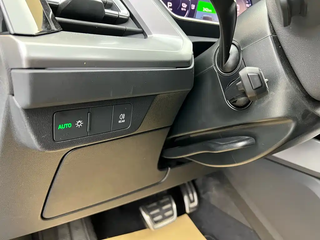 Audi Q4 e-tron 2025