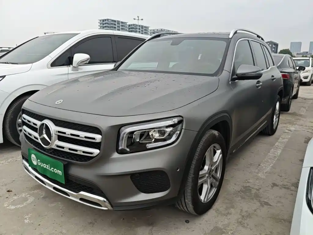 Mercedes-Benz GLB 2023