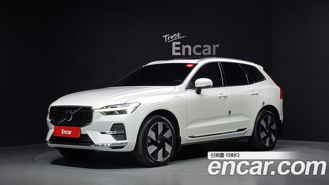 Volvo XC60 2025