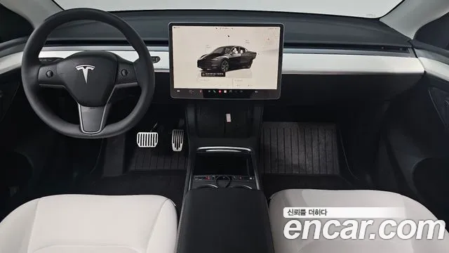 Tesla Model Y 2024