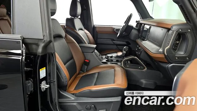 Ford Bronco 2024