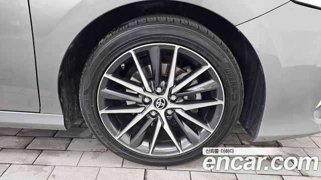 Toyota Camry 2023