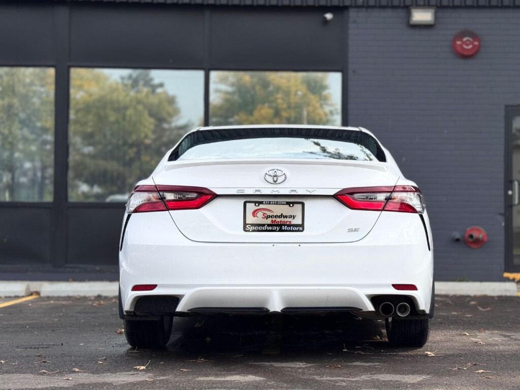 Toyota Camry 2024