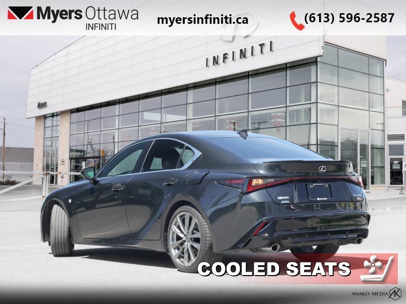 Lexus IS 2021