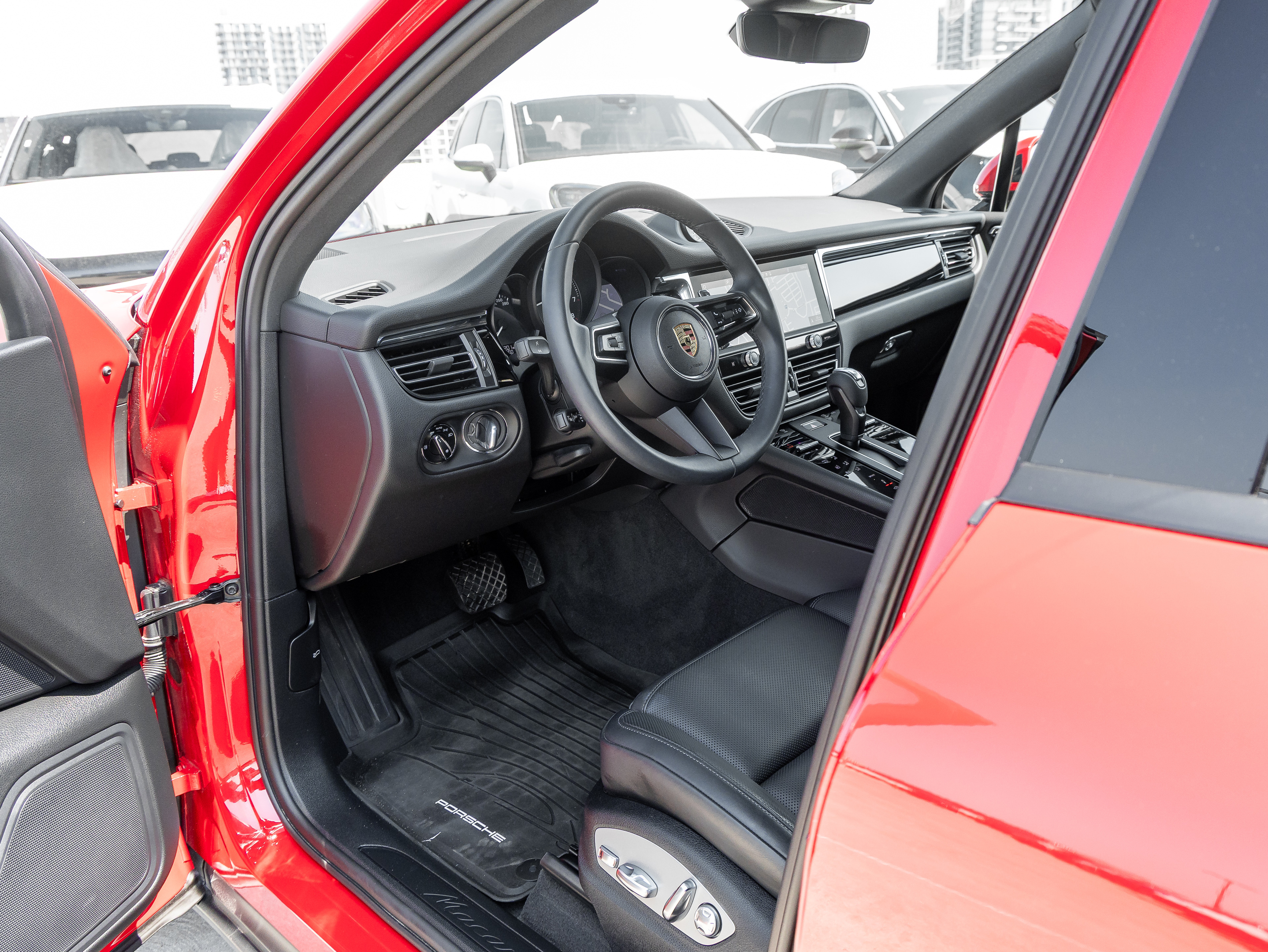 Porsche Macan 2025