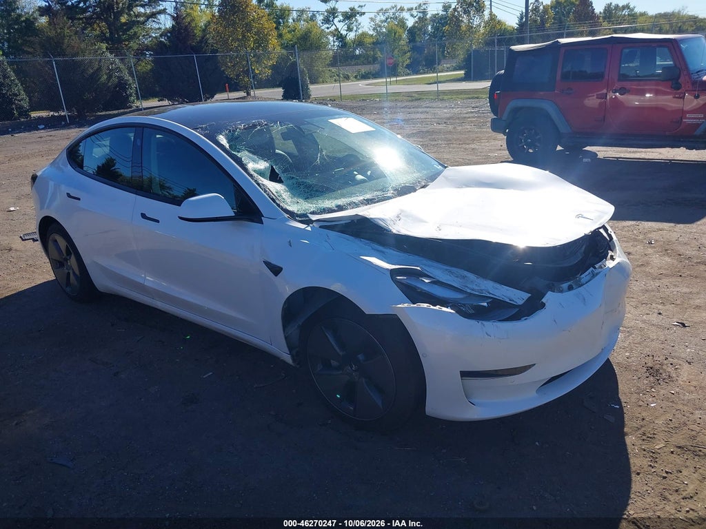 Tesla Model 3 2022
