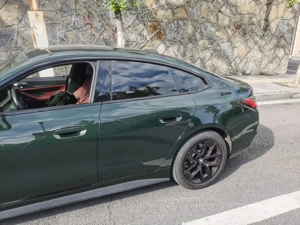 BMW i4 2023