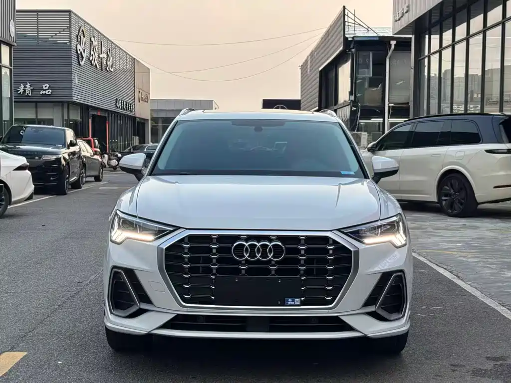 Audi Q3 2022