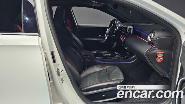 Mercedes-Benz A-Класс 2021