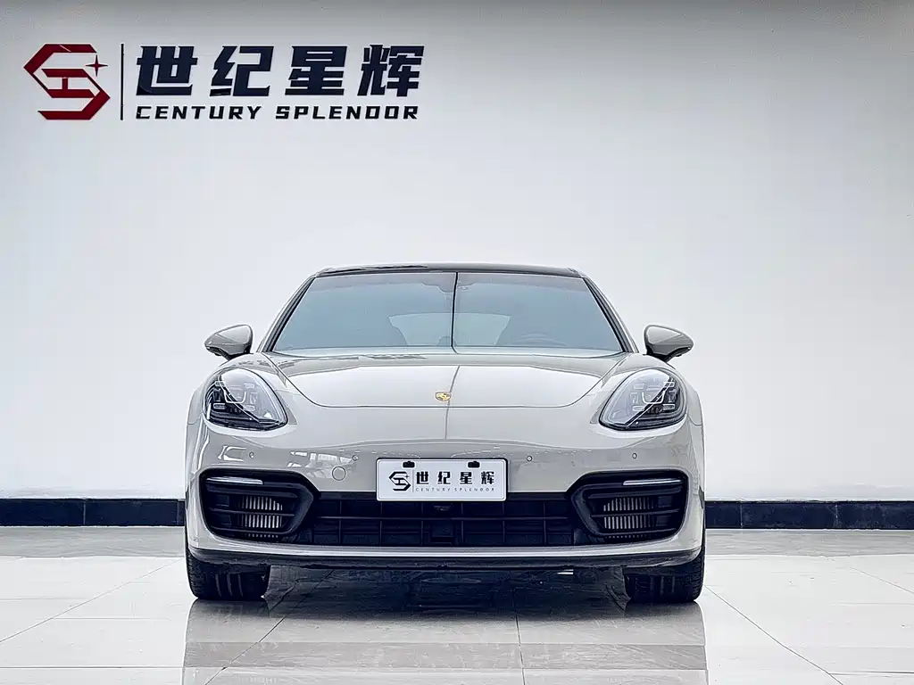 Porsche Panamera 2023