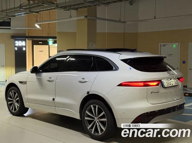 Jaguar F-Pace 2021