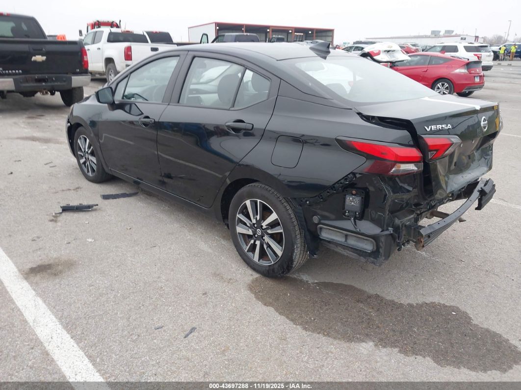 Nissan Versa 2021