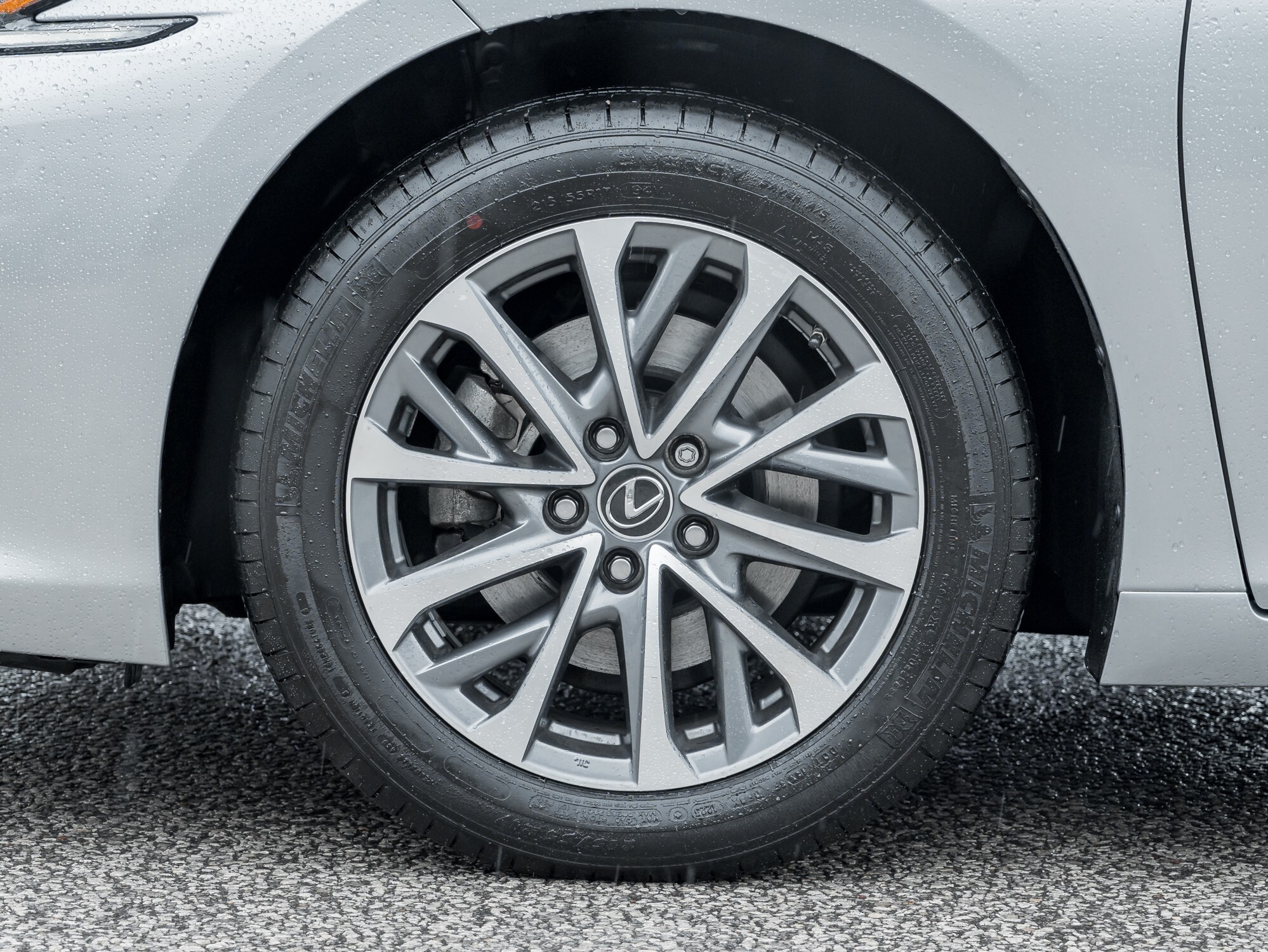 Lexus ES 2023