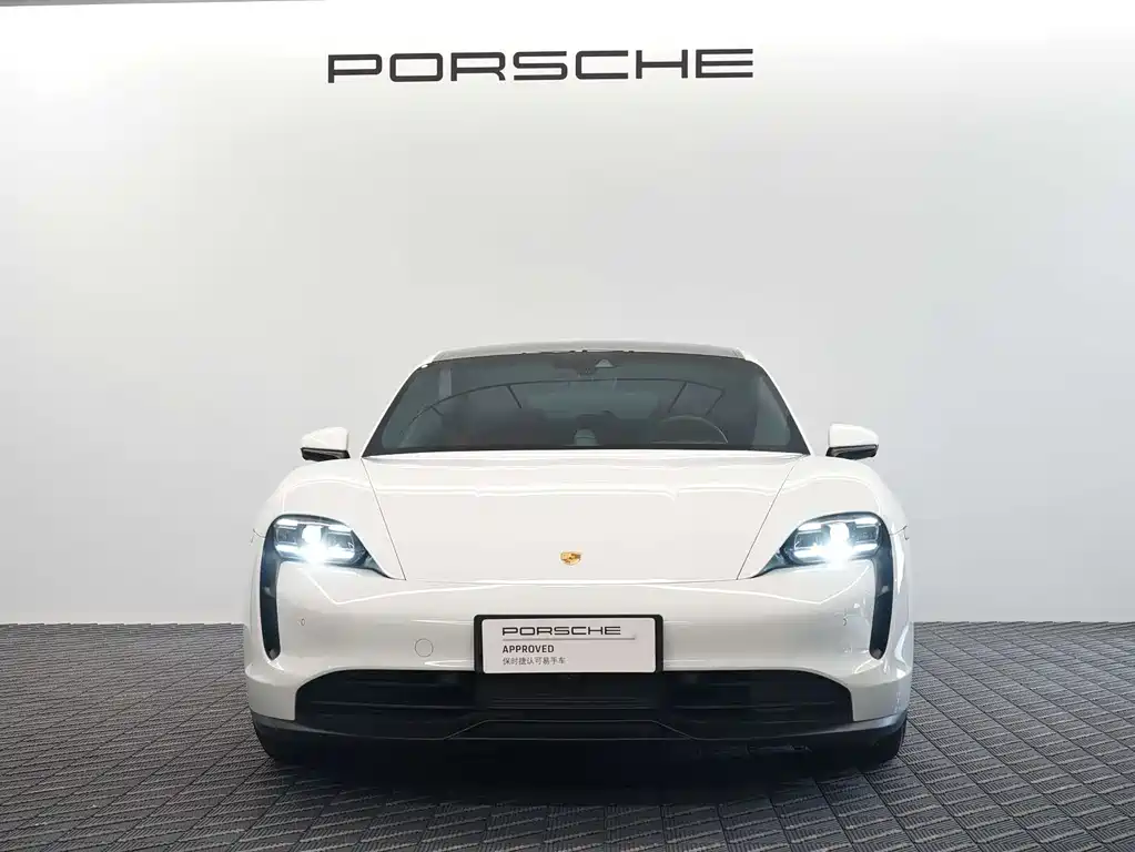 Porsche Taycan 2022