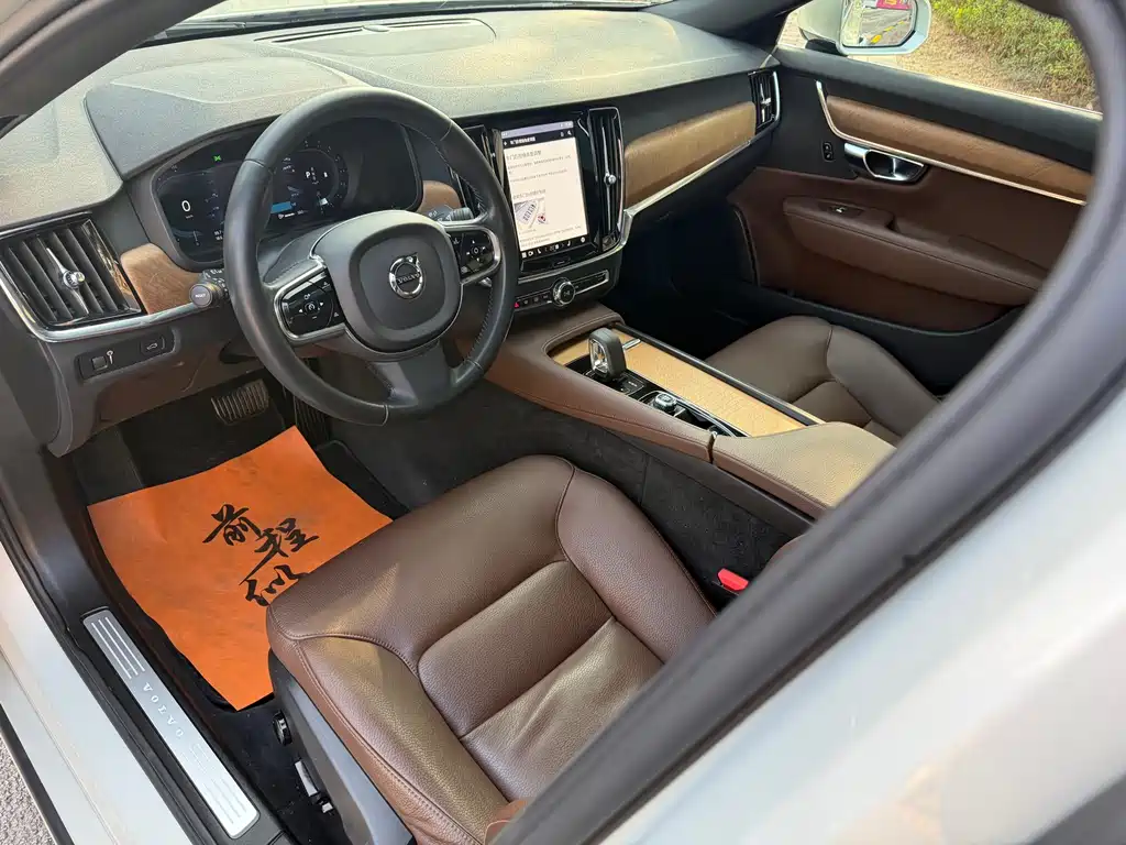 Volvo S90 2021