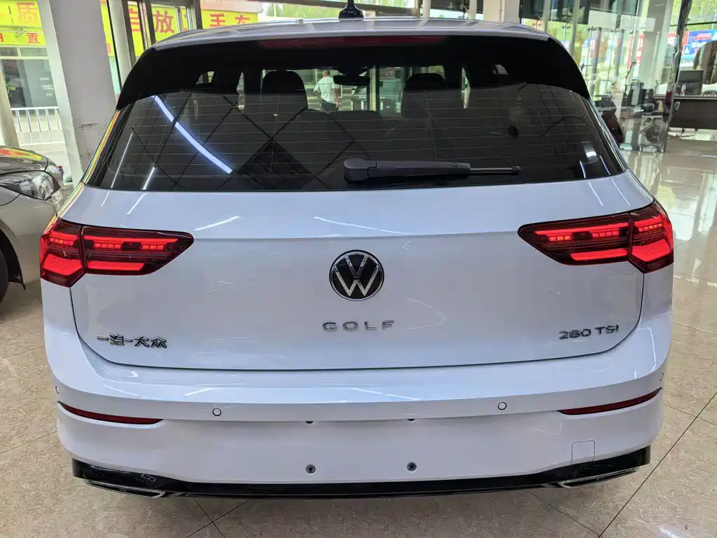 Volkswagen Golf 2022