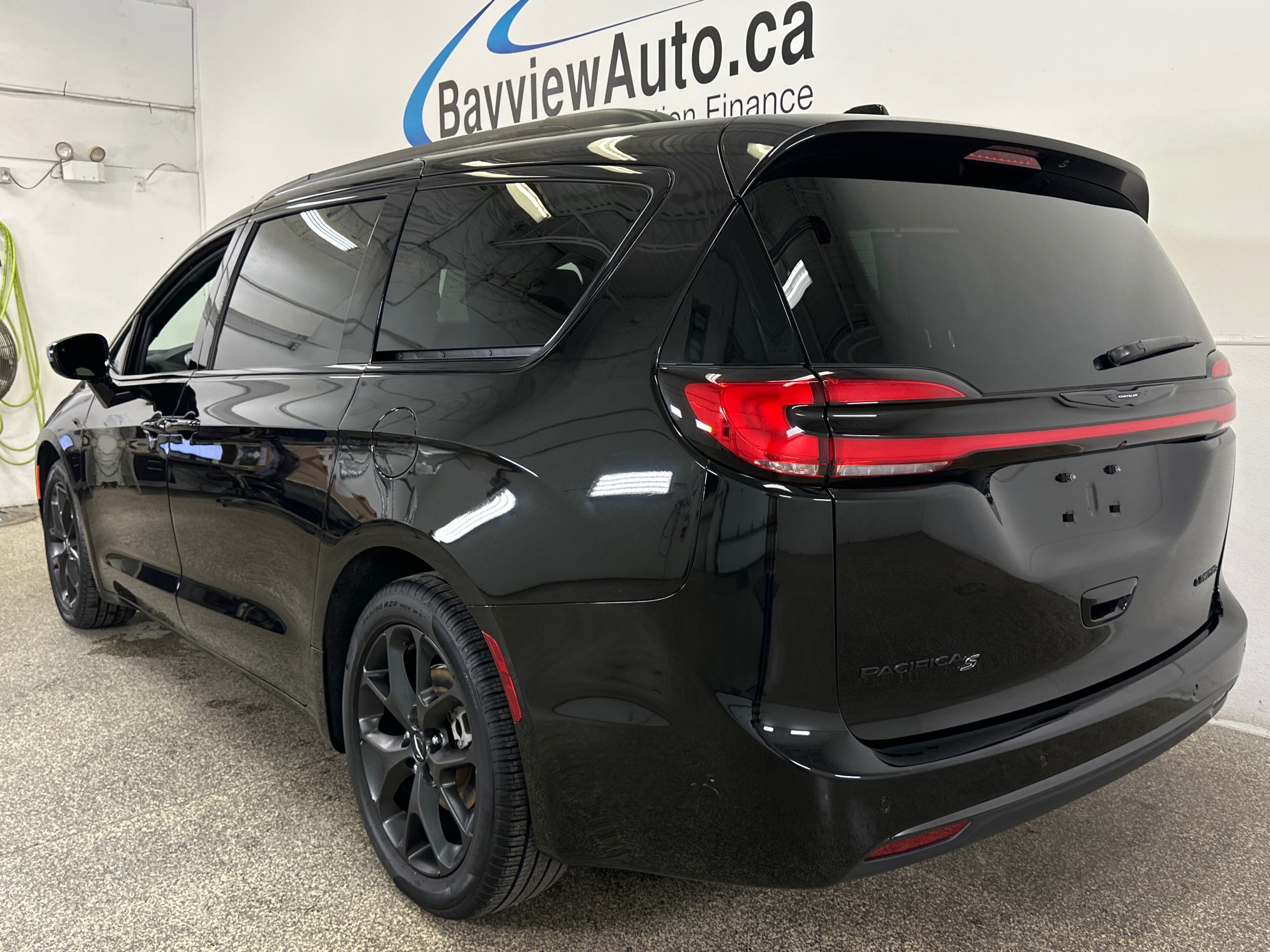 Chrysler Pacifica 2024