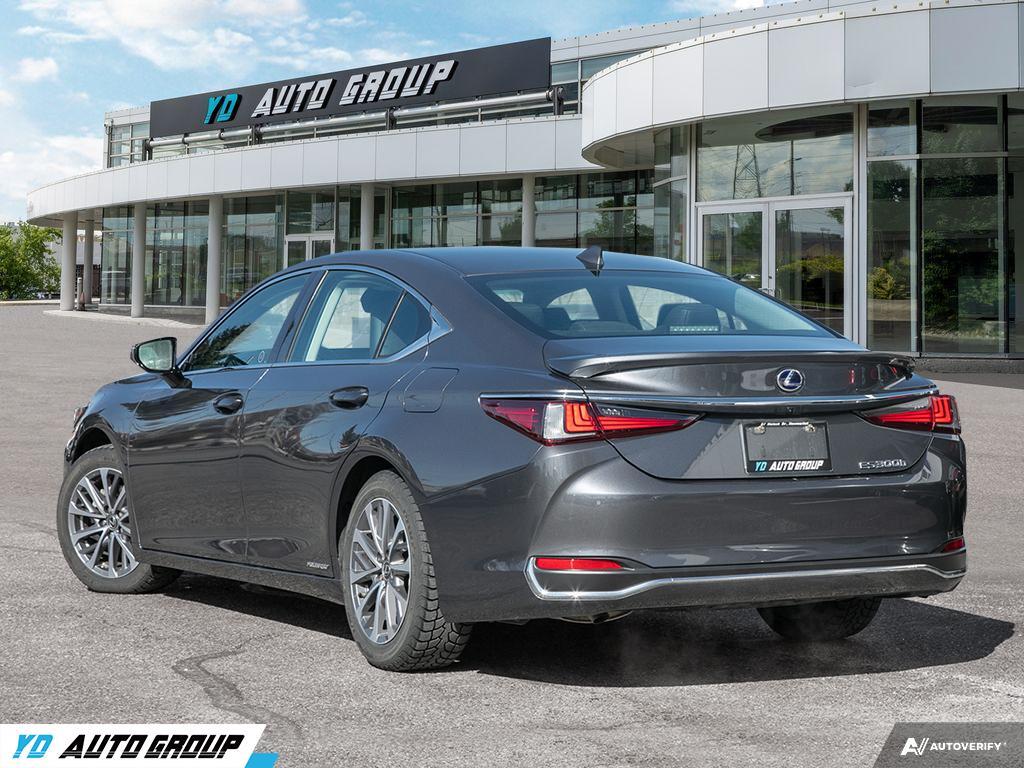 Lexus ES 2022
