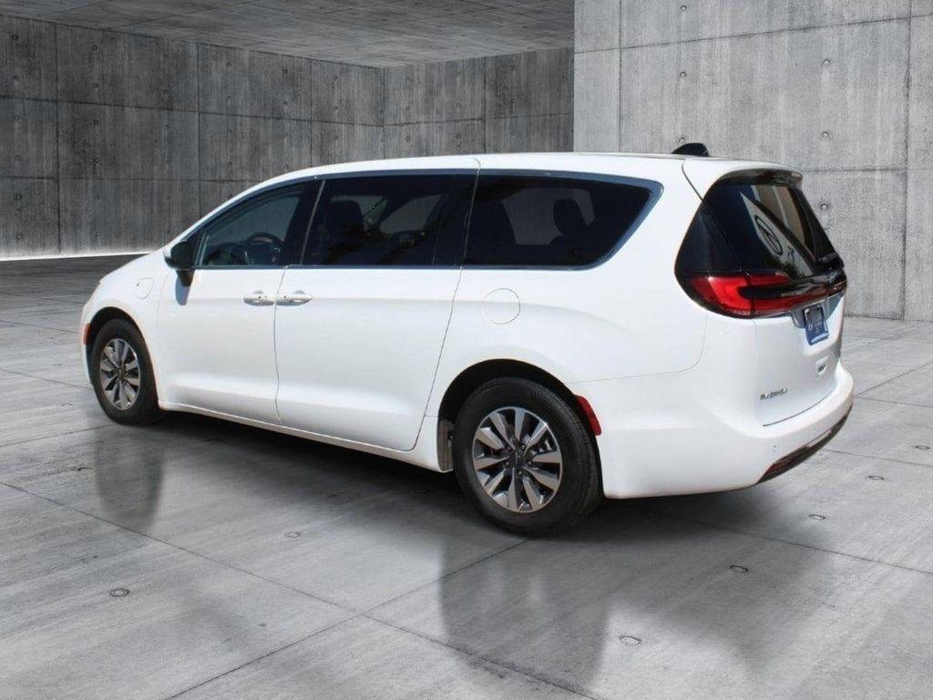 Chrysler Pacifica 2023