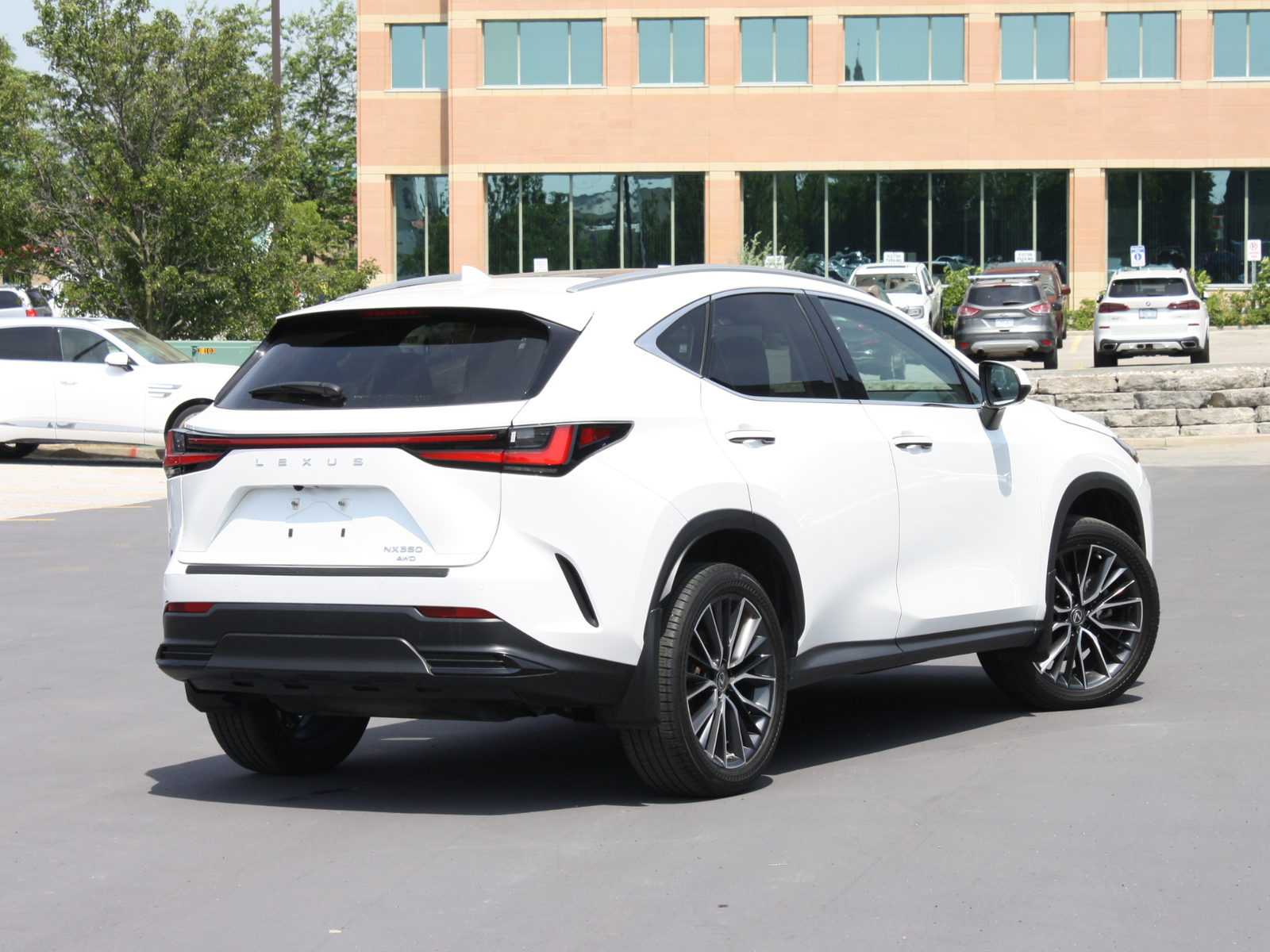 Lexus NX 2022