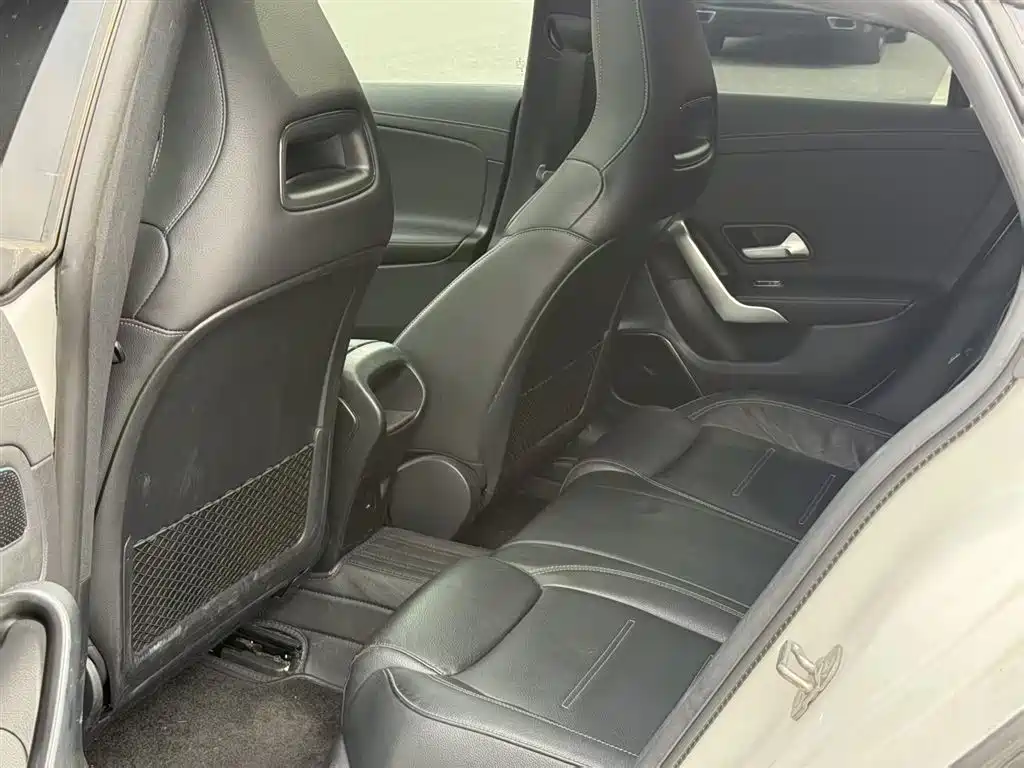 Mercedes-Benz CLA 2024