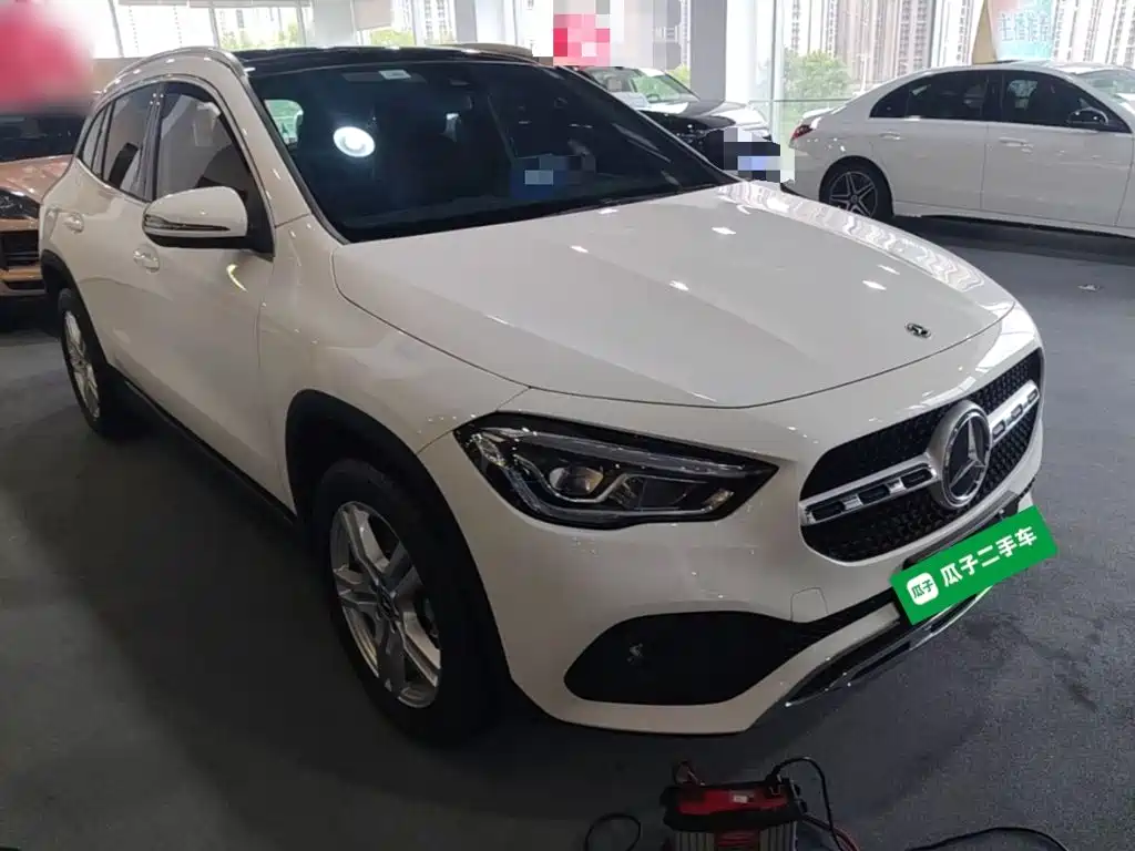 Mercedes-Benz GLA 2024