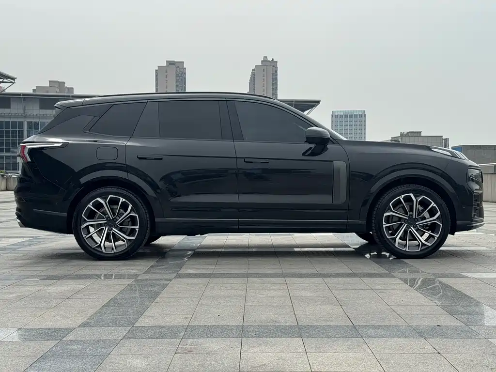 Lynk & Co 09 2022