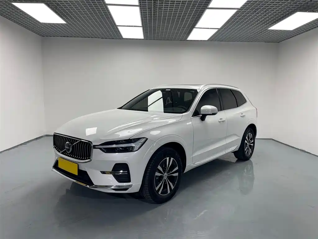 Volvo XC60 2022