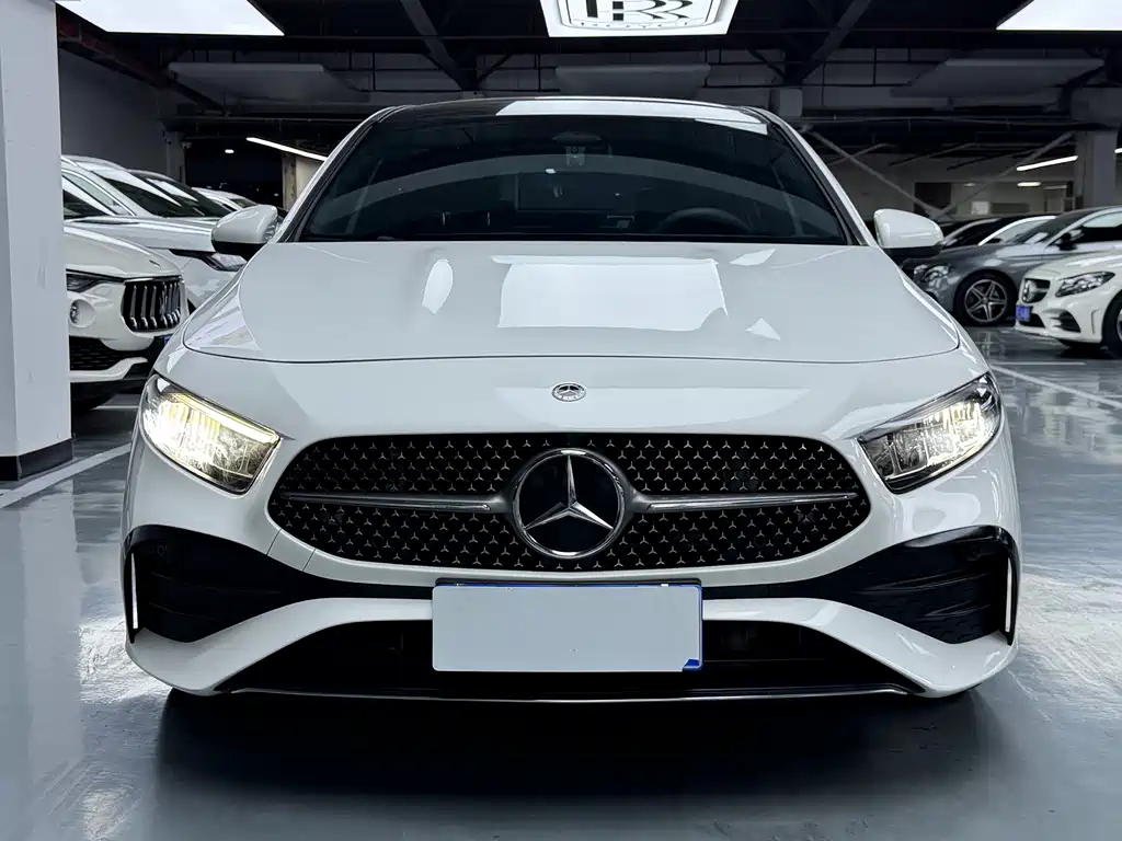 Mercedes-Benz A-Класс 2023