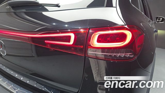 Mercedes-Benz EQA 2023