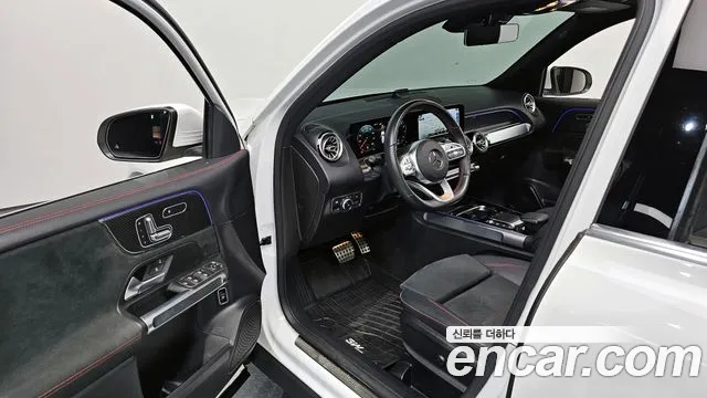 Mercedes-Benz GLB 2021