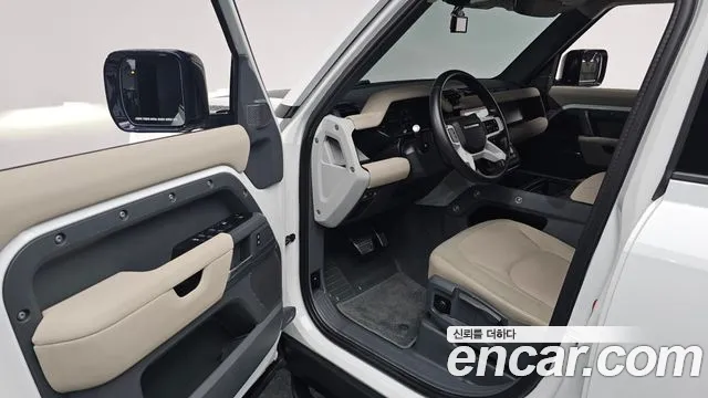 Land Rover Defender 2020