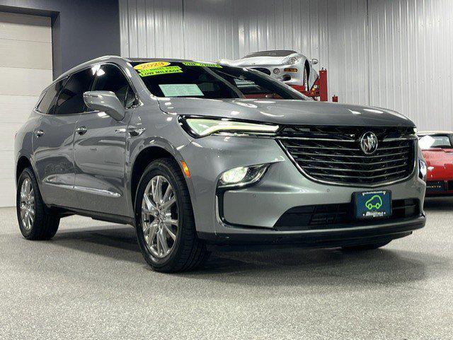 Buick Enclave 2023