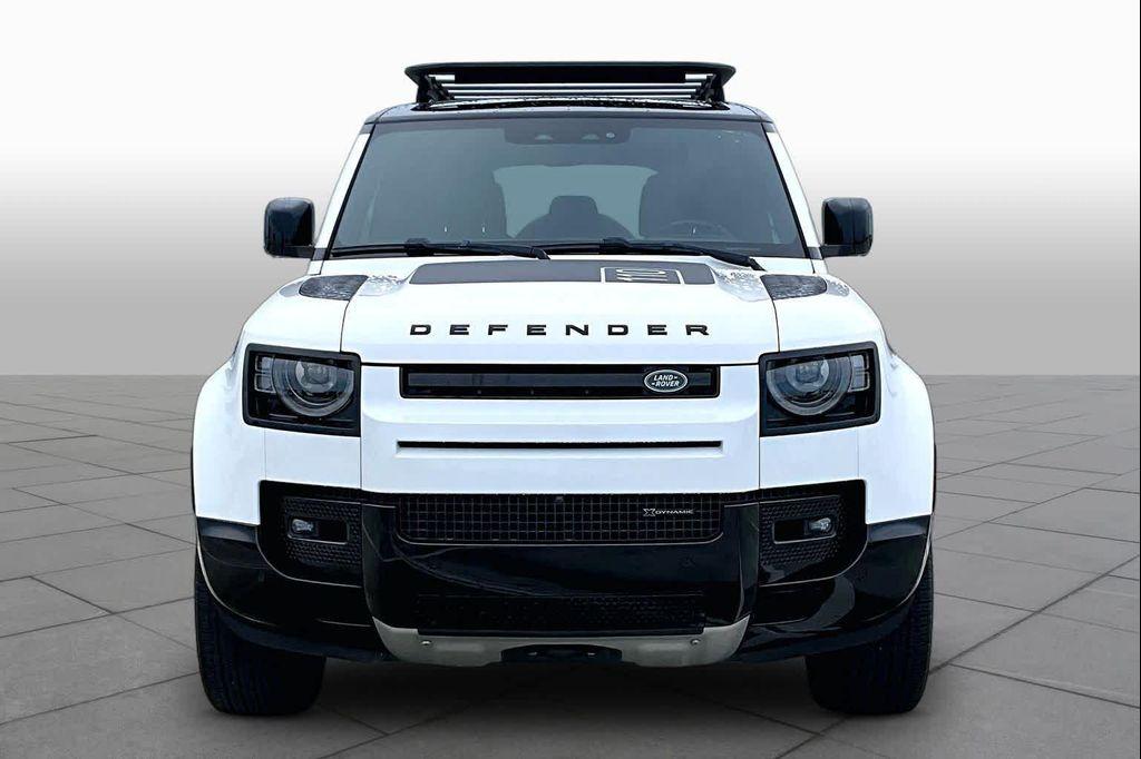 Land Rover Defender 2022