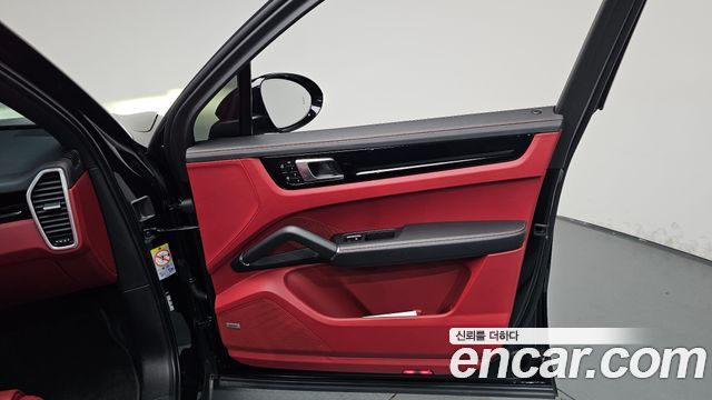 Porsche Cayenne 2022